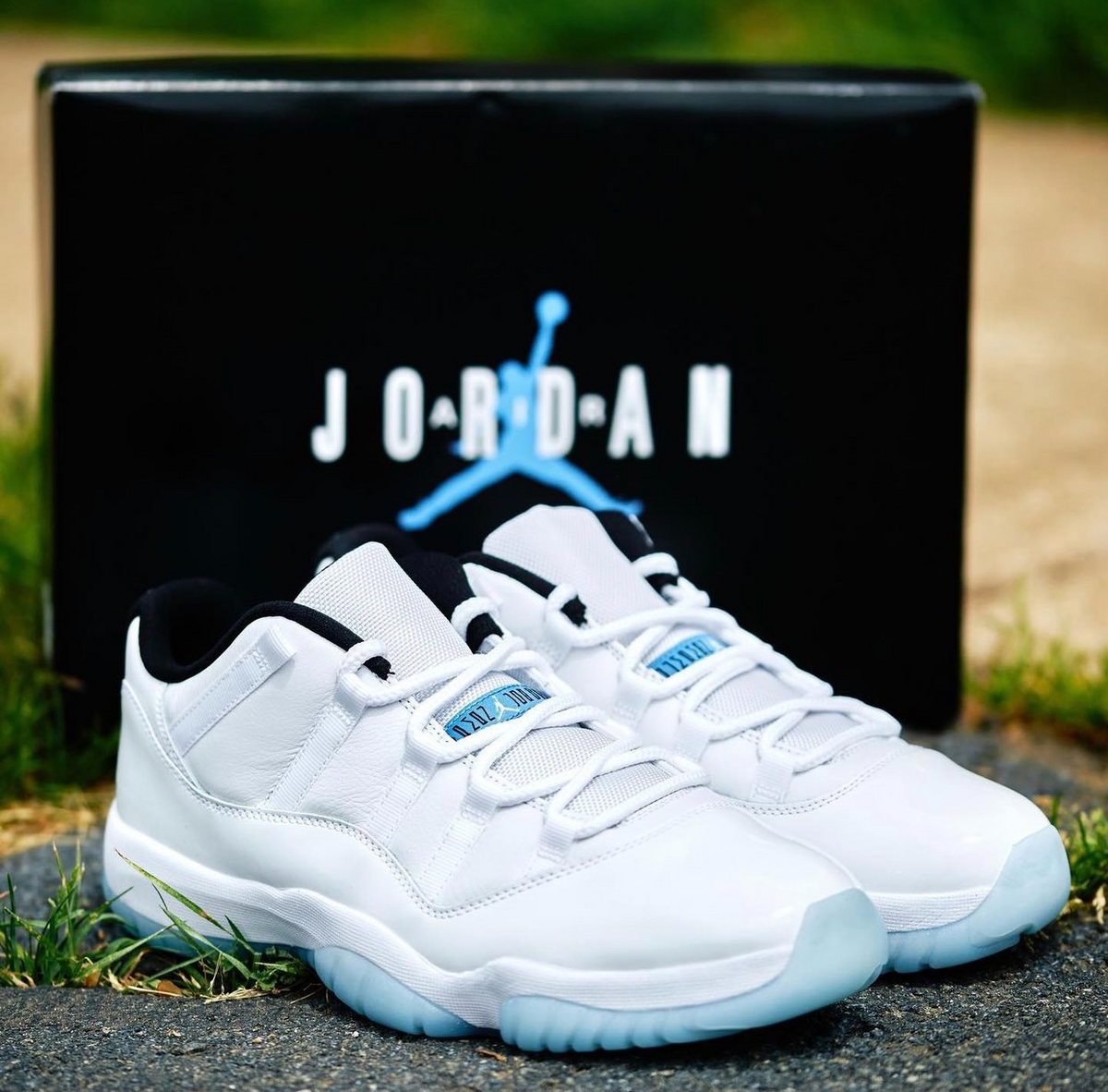 Air Jordan 11 Low 'Legend Blue' - AV2187 117