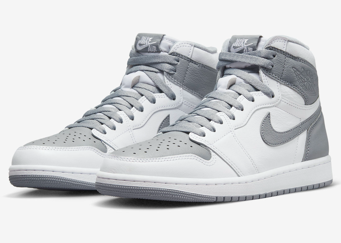 Jordan 1 Retro High OG Stealth