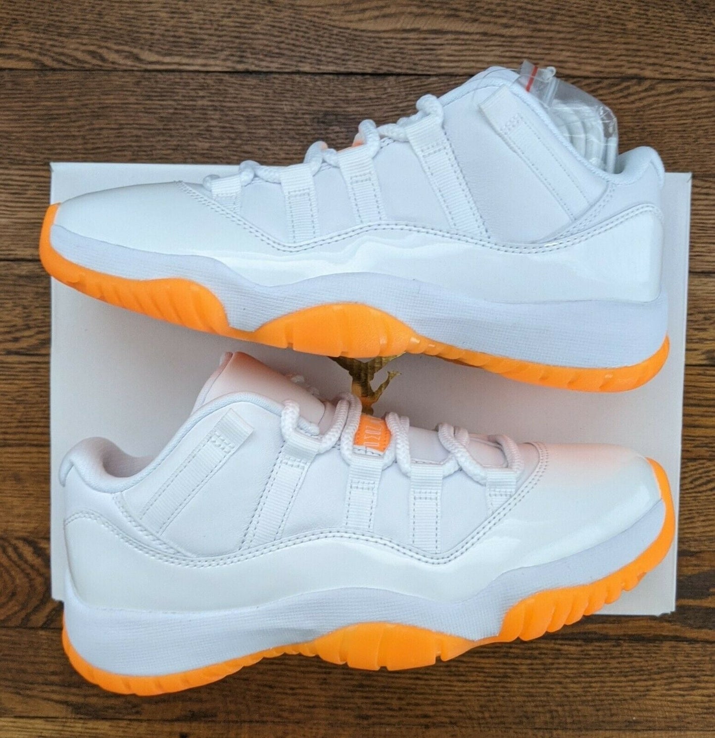 Air Jordan 11 Low Wmns 'Bright Citrus'