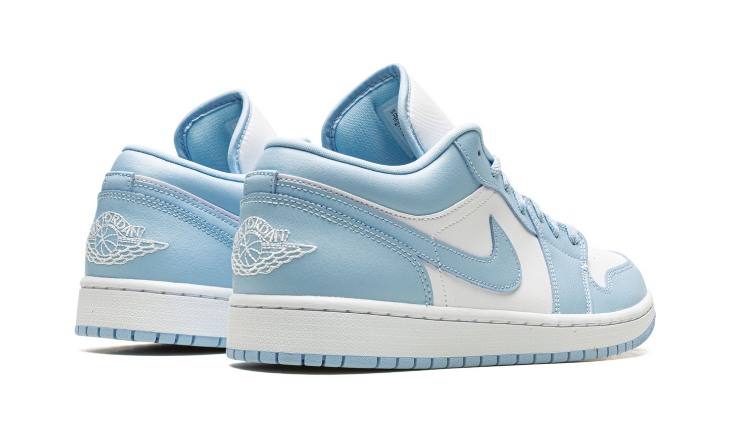 Wmns Air Jordan 1 Low "Ice Blue"